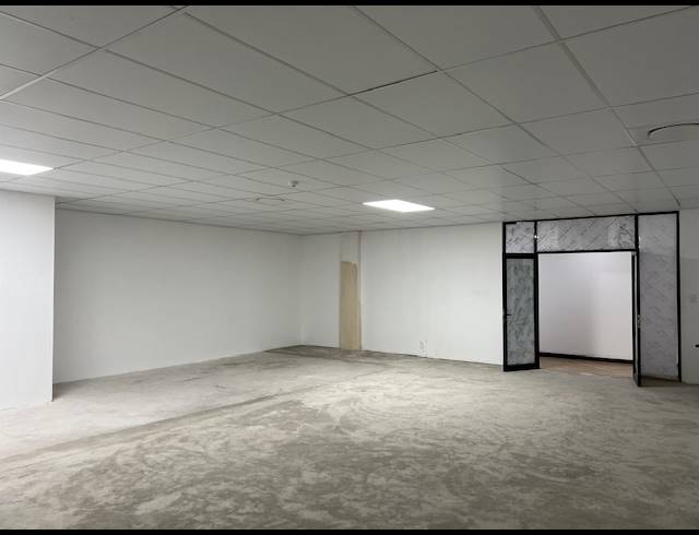 78.40M² MEDICAL SUITE TO LET IN OTTERY